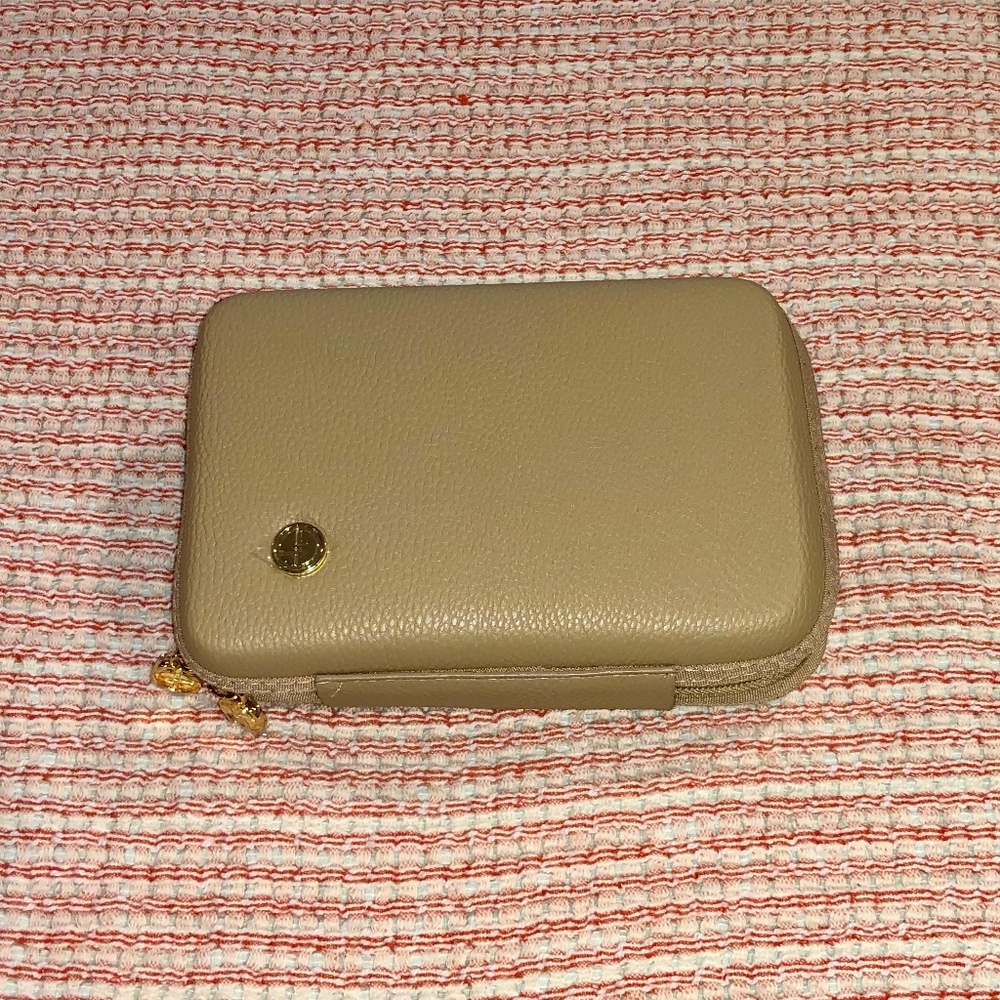 EVA Airlines Business Class amenity kit by Giorgio Armani